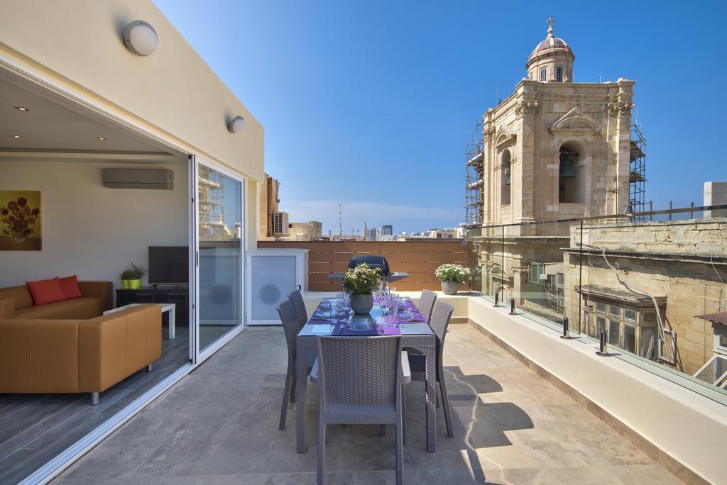 Luxe 3-bedroom Duplex Penthouse With Sea View Terrace And Jacuzzi