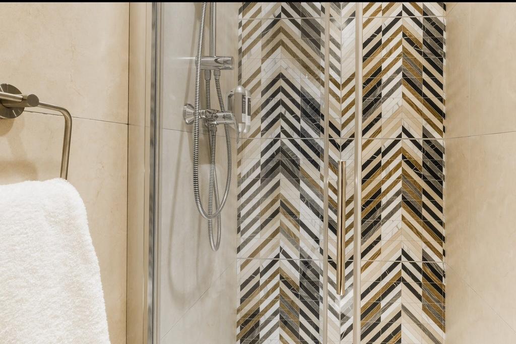 Jean De Valette Boutique Living *