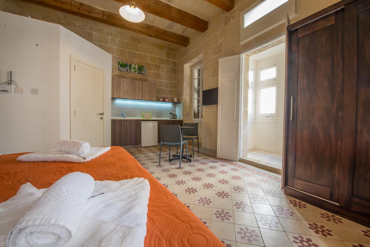 Guest house Casa Lapira *