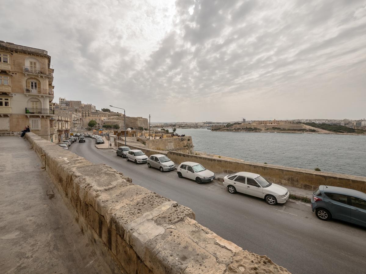 Seafront * Valletta