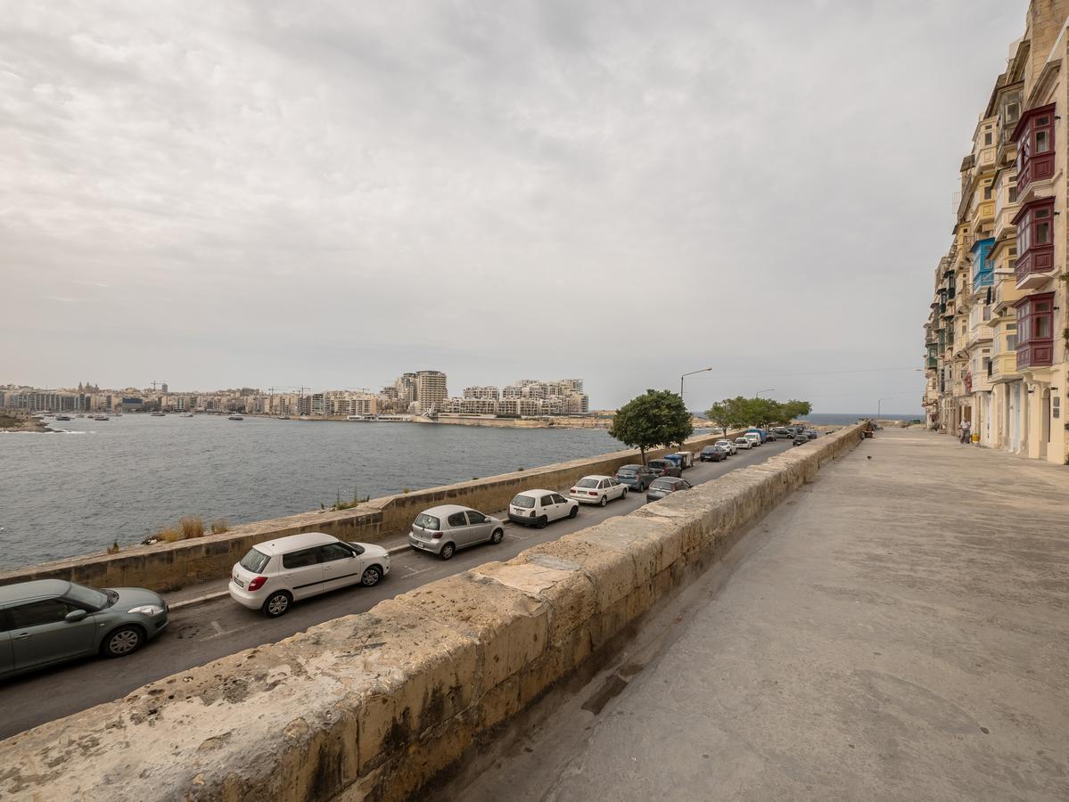 Seafront * Valletta