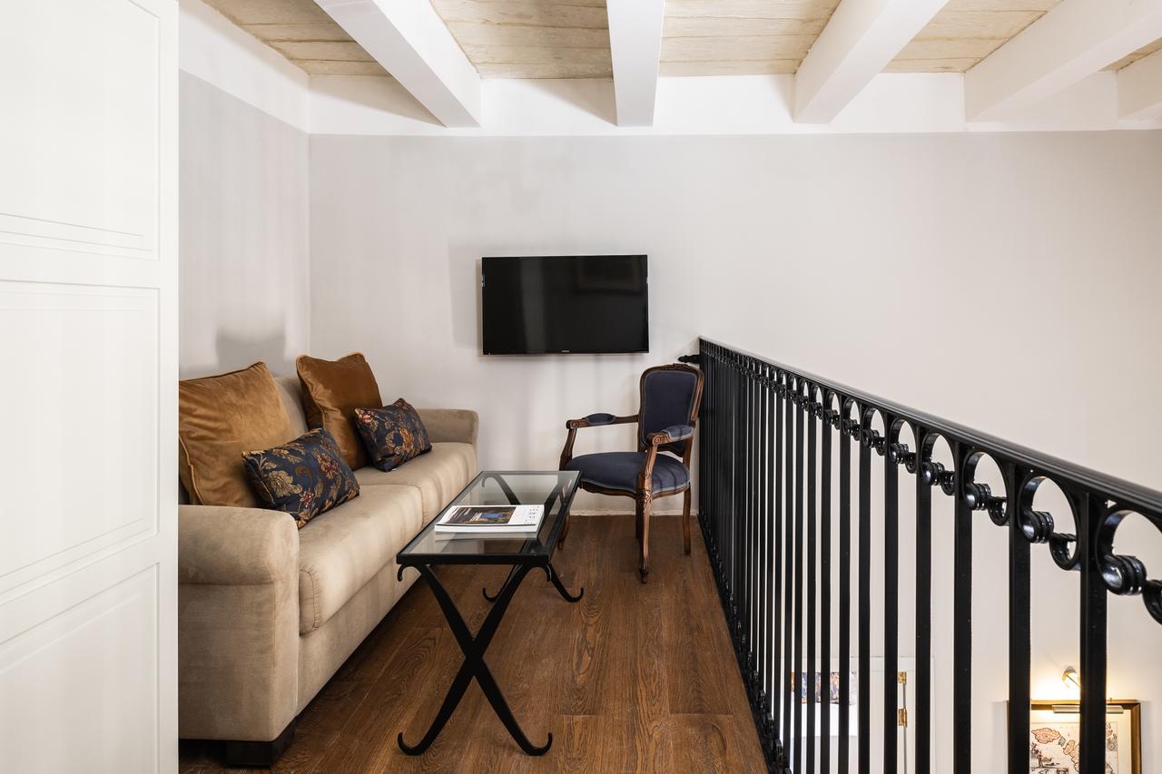 Palais Le Brun Hotel 4*