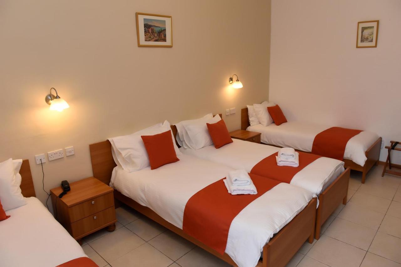 Hotel British