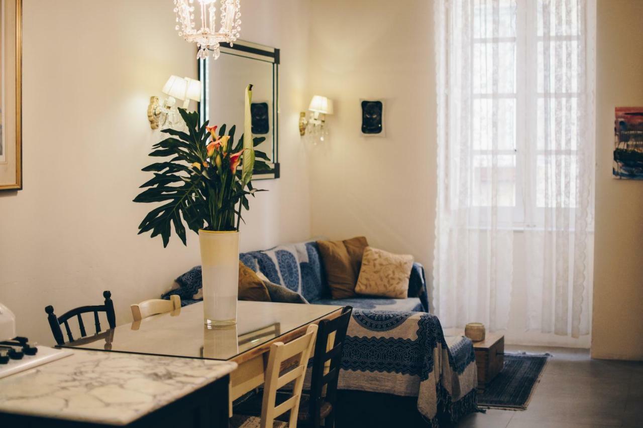 Sally Port Pads Apartment