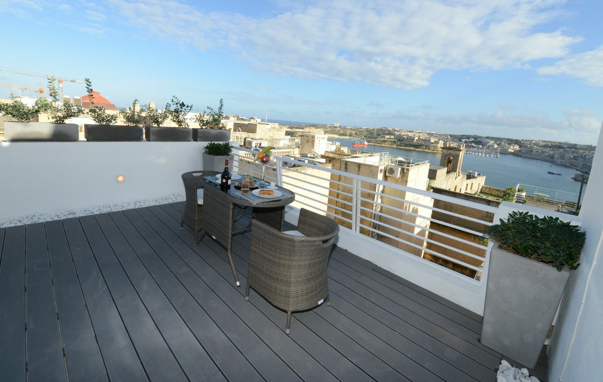 Aparthotel Paulos 4*