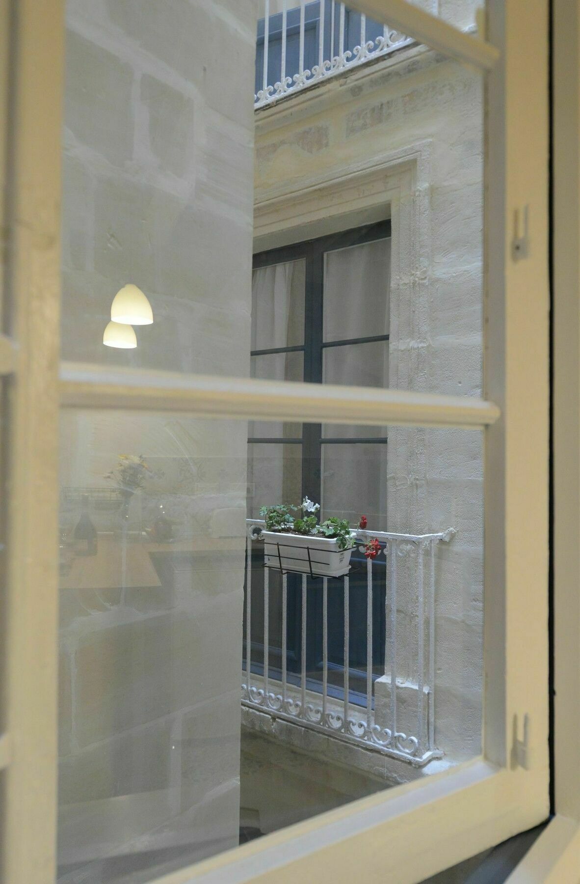 Paulos Aparthotel 4*