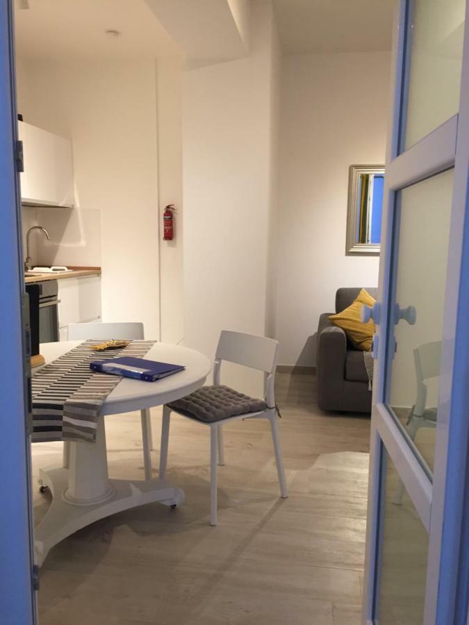 Spacious Duplex - St.paul's Apartment *