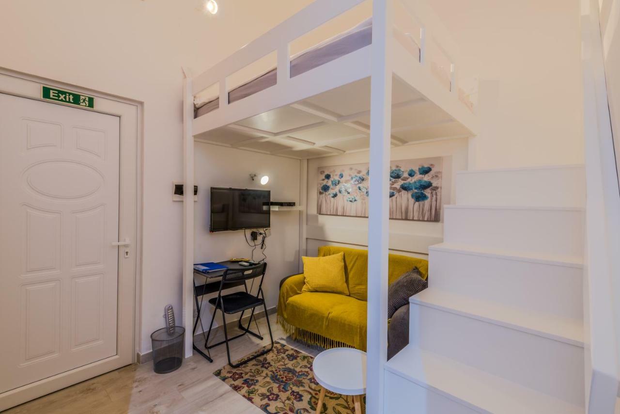 Spacious Duplex - St.paul's *