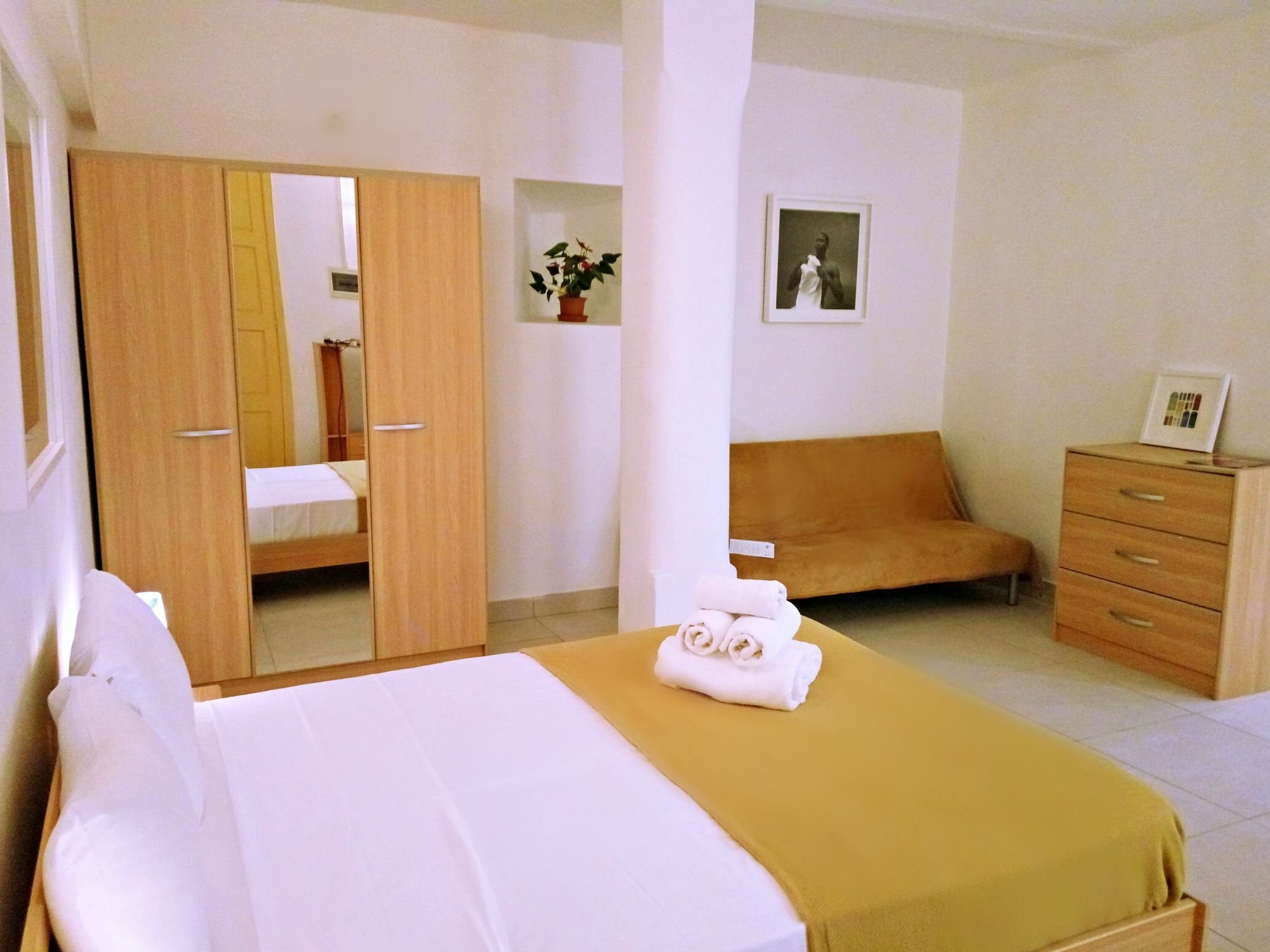 Boutique Living Standard Apts * Valletta