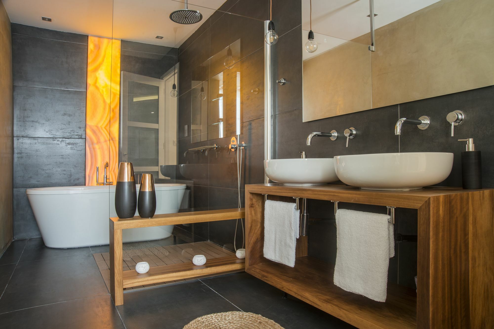 Boutique Living Standard Apts *