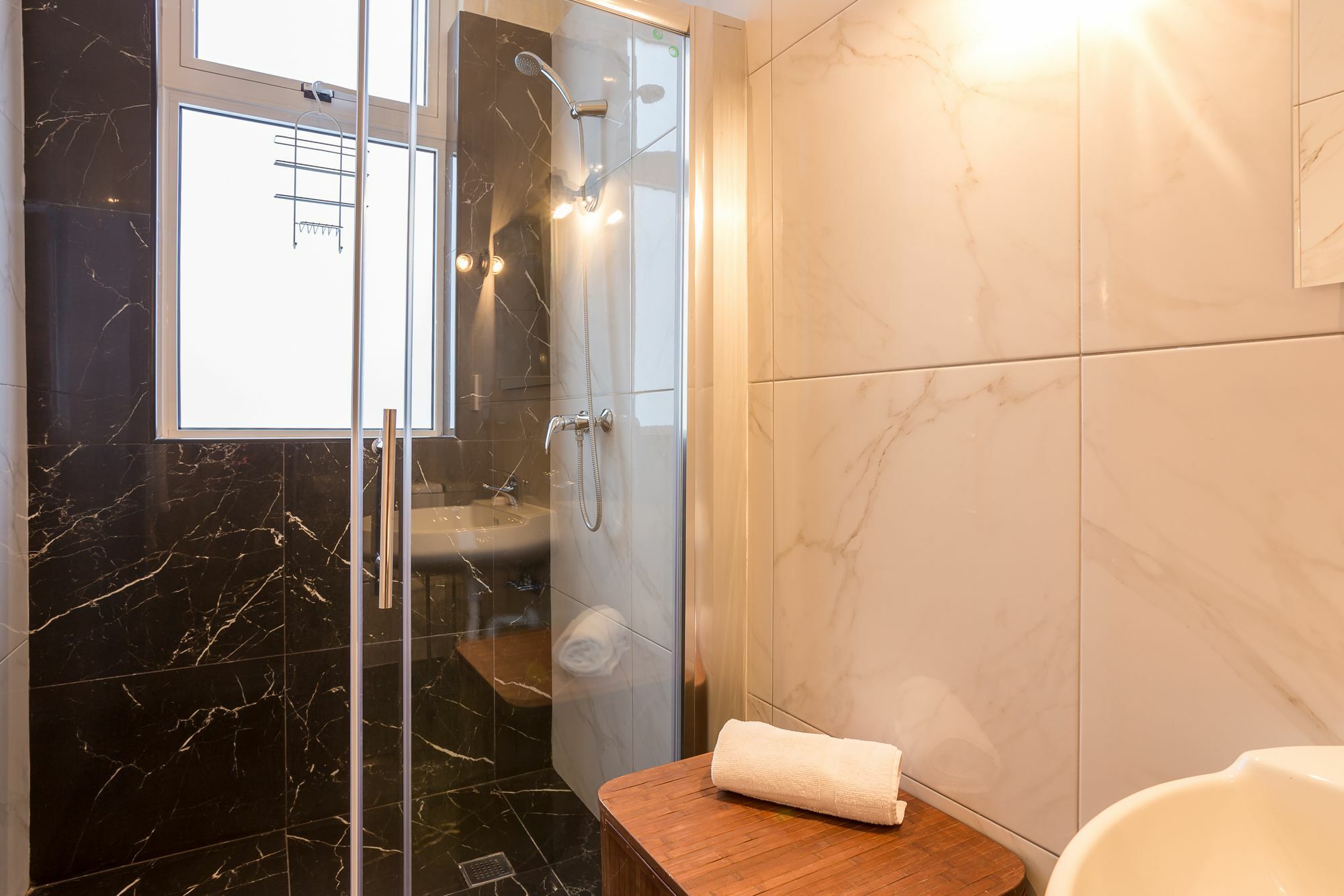 Boutique Living Standard Apts Apartment *