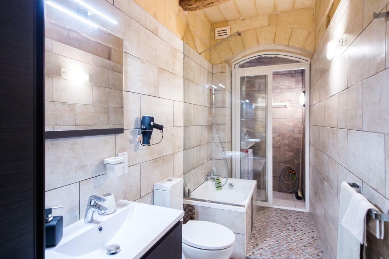 10 La Ruelle Apartment