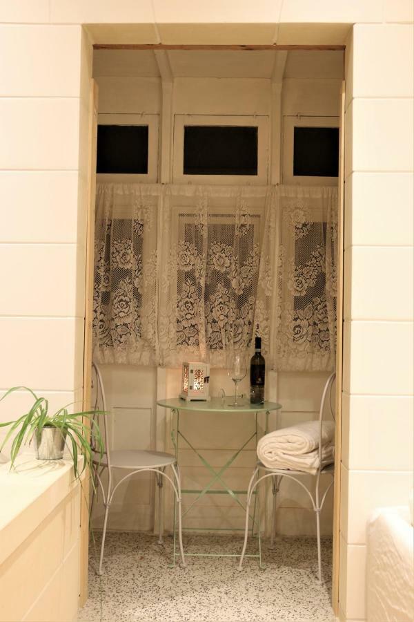 Charming In Republic Street Apartment Valletta