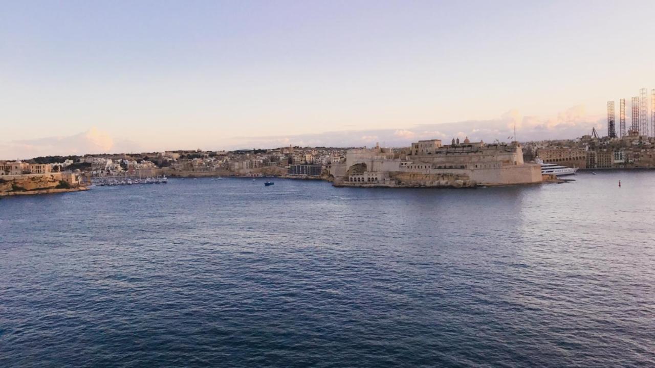 Apartment Harbour View