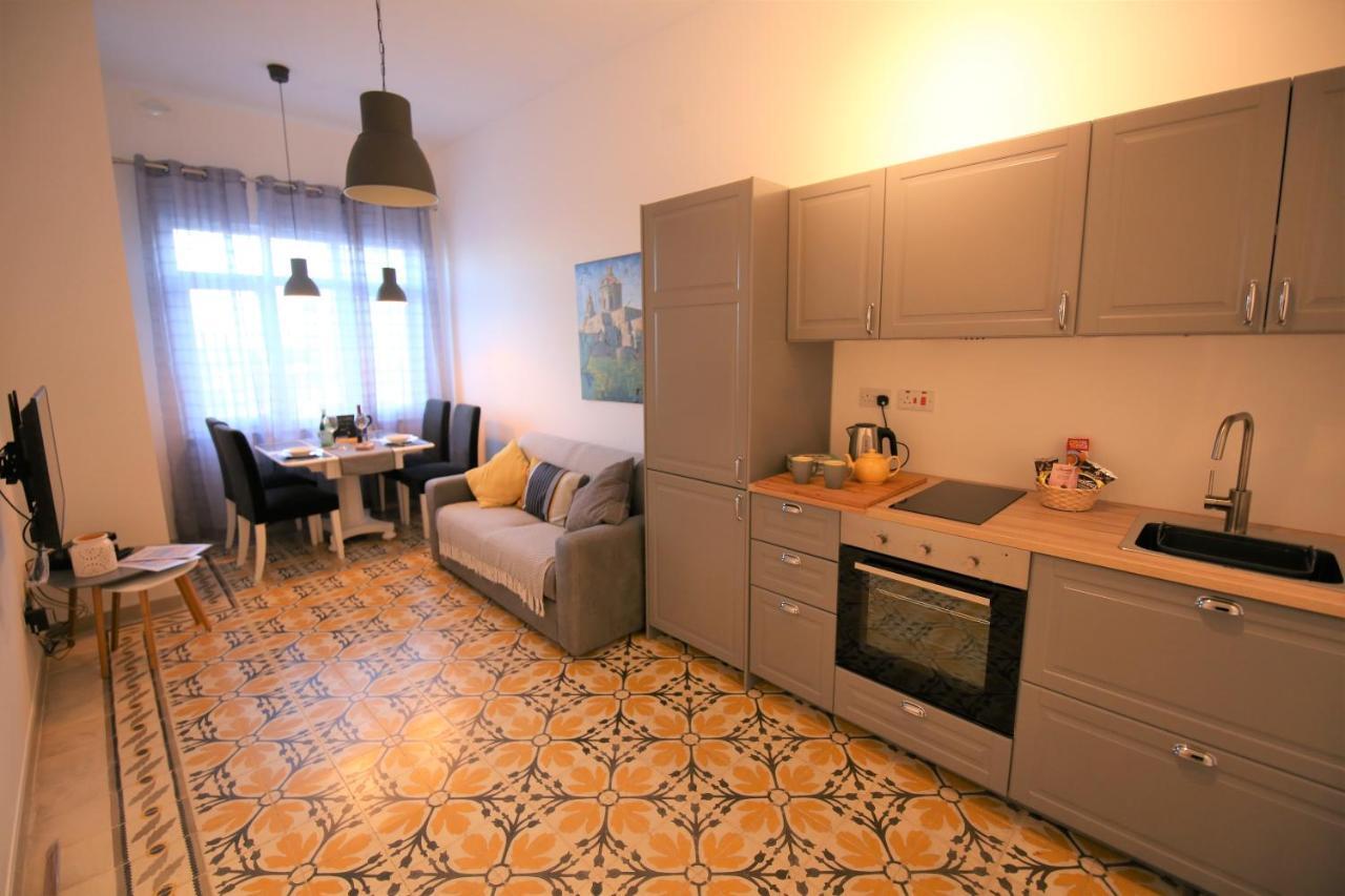 Harbour View Apartment