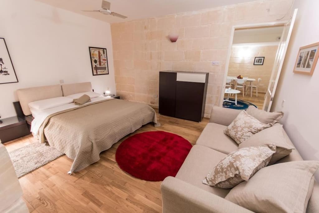 21, St. Andrew For 7 * Valletta