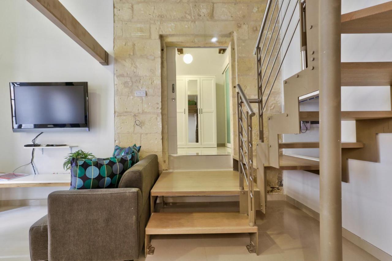 Charming 1 Bedroom Off Republic Street Sleeps 4 * Valeta